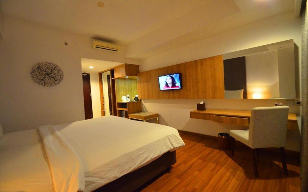 Arch Hotel Bogor Exterior photo