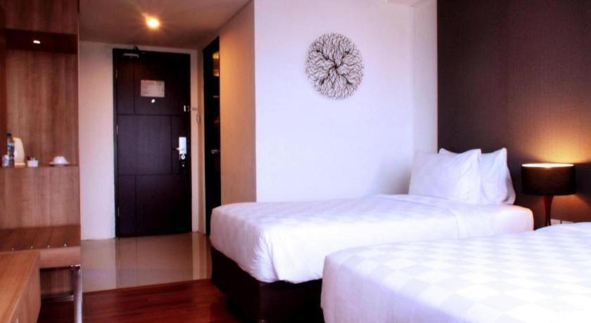Arch Hotel Bogor Exterior photo